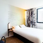 Centre Port De Commerce Hotel