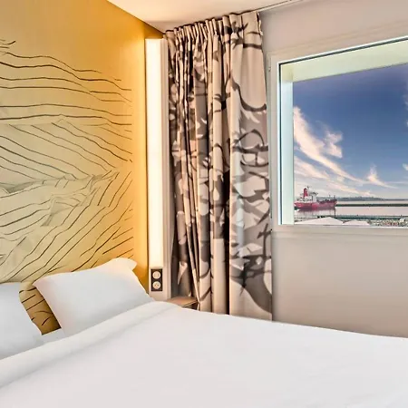 Centre Port De Commerce Otel 3*