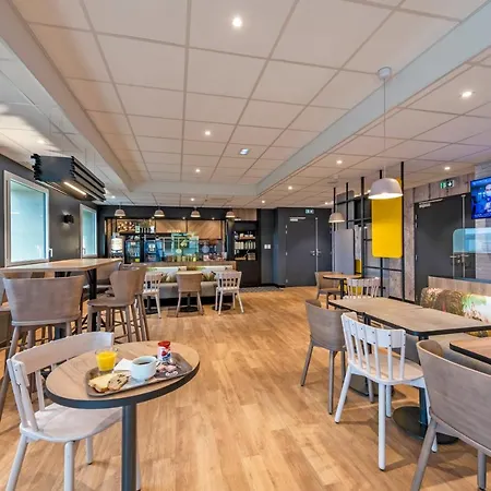 Centre Port De Commerce Otel 3*