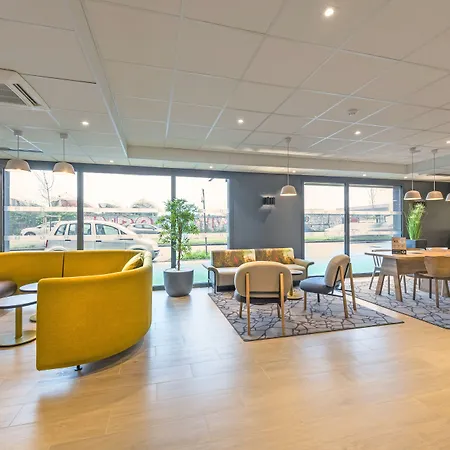 Otel Centre Port De Commerce 3*