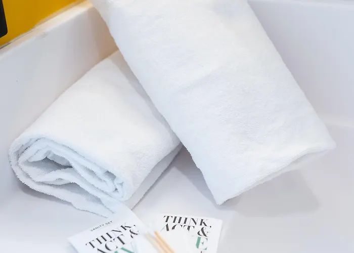 Centre Port De Commerce 3*