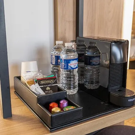 Centre Port De Commerce 3*