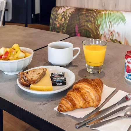 מלון Centre Port De Commerce