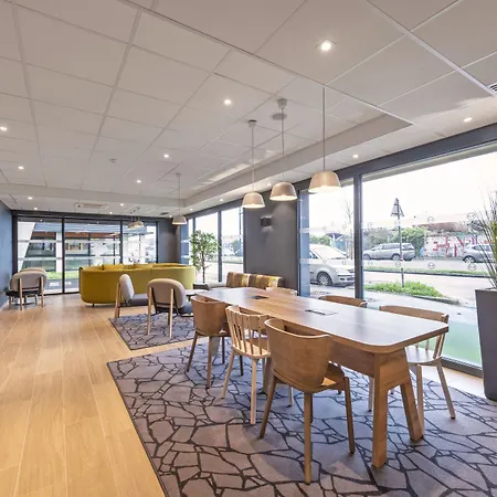 Centre Port De Commerce