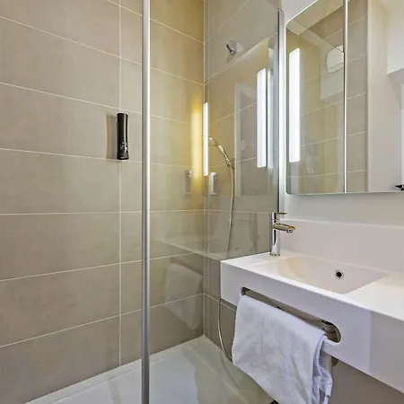 Centre Port De Commerce 3* Brest