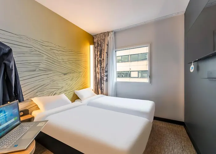 Centre Port De Commerce Otel 3*