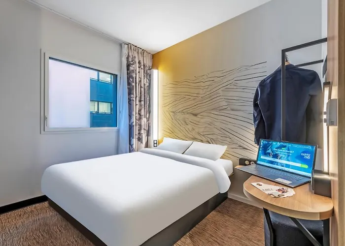 Otel Centre Port De Commerce Brest