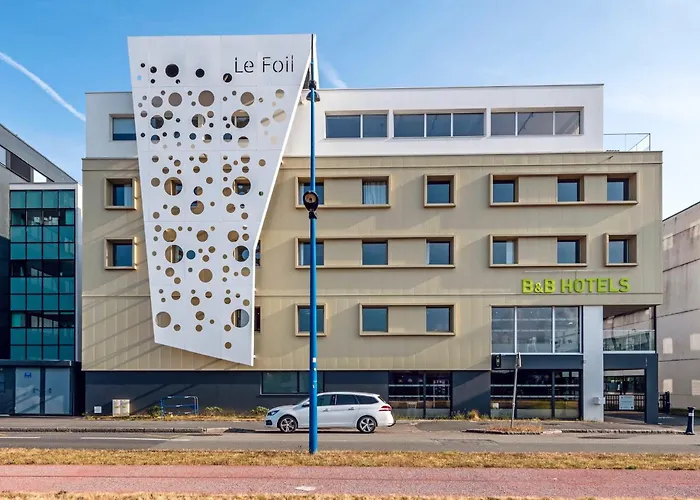 Hotel Centre Port De Commerce