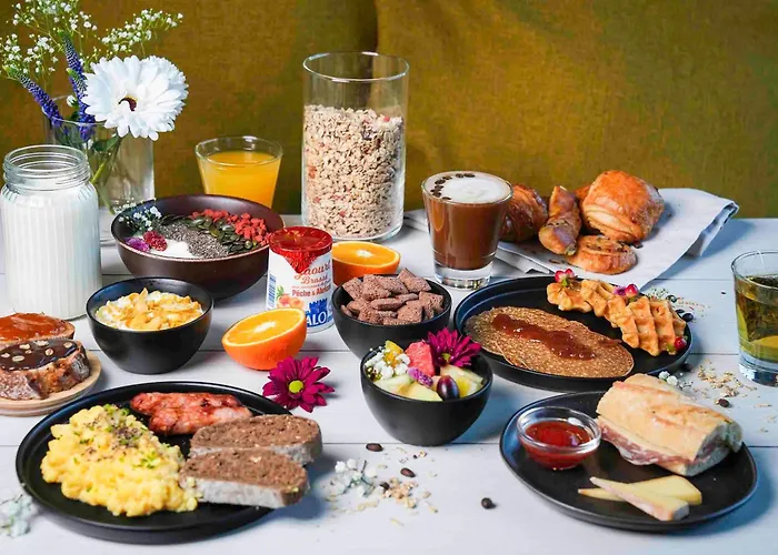 Centre Port De Commerce Otel